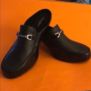 Cloud walkers by Avenue New 13W